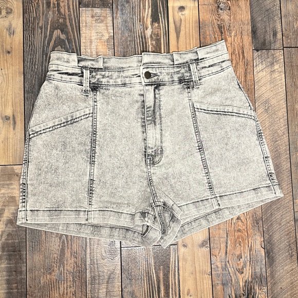 Universal Thread Pants - Universal Threads Paperbag Denim Jean Shorts Ombré Grey